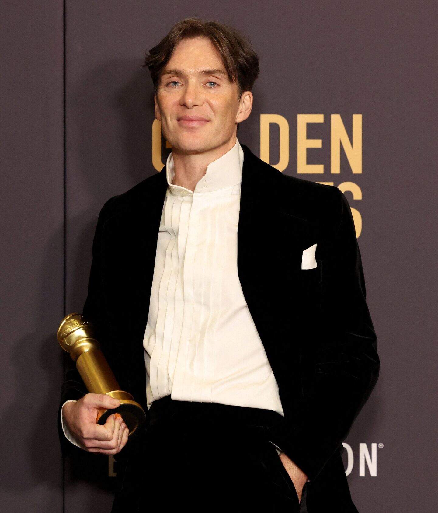 cillian-murphy-pays-tribute-to-fellow-nominees-at-2024-golden-globes